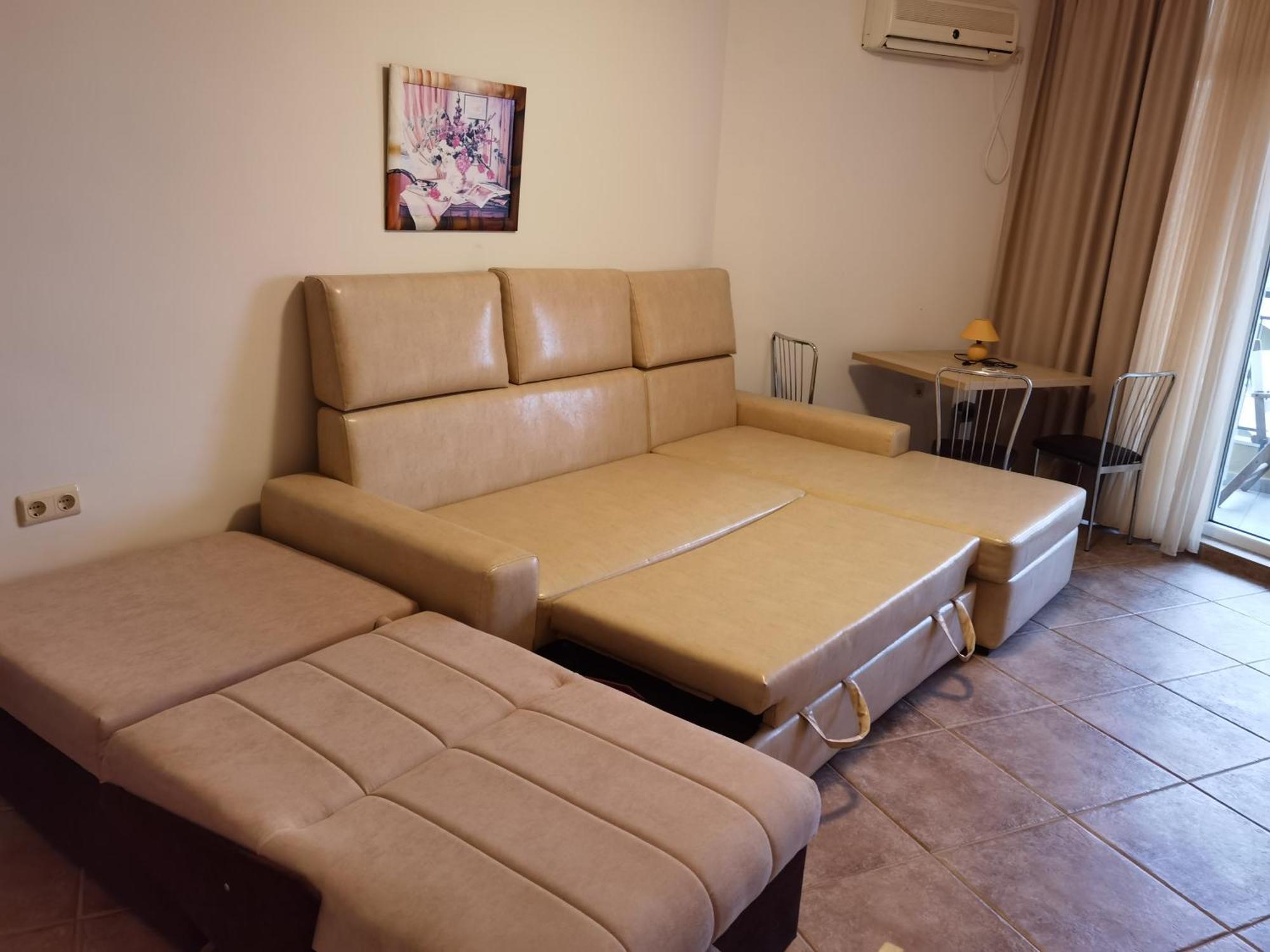 Dl Apartments Aheloy Esterno foto